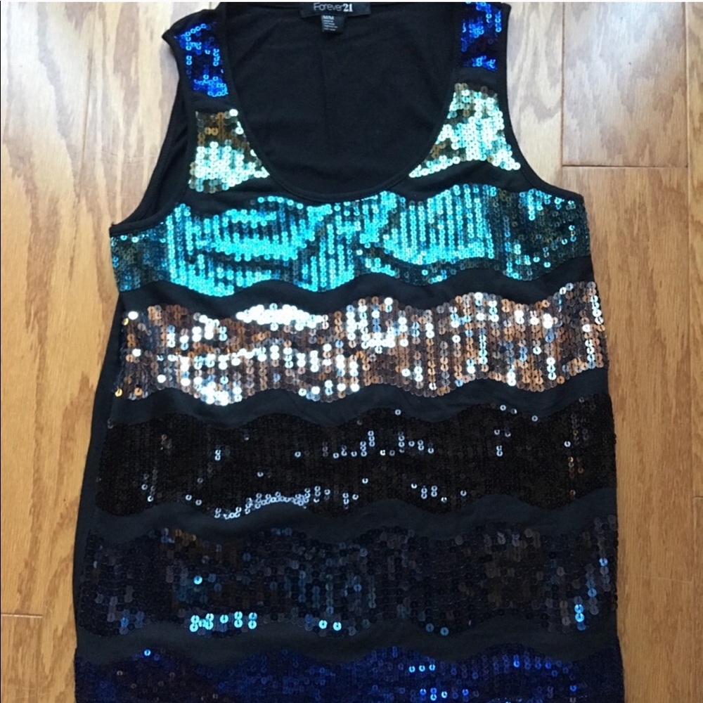 NWOT Forever 21 sequins tank top